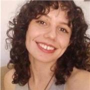 Titulada en Traducción e Interpretación con máster de Lengua Española. Profesora de español como segunda Lengua.